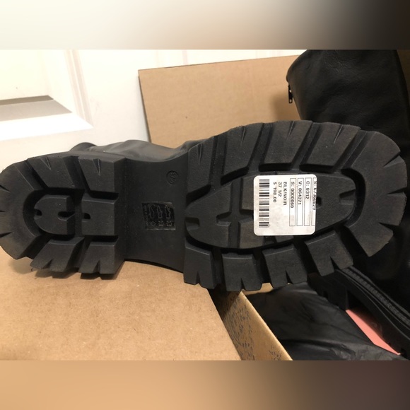 New In Box Free People Emma Ruche black leather boots - Picture 10 of 16